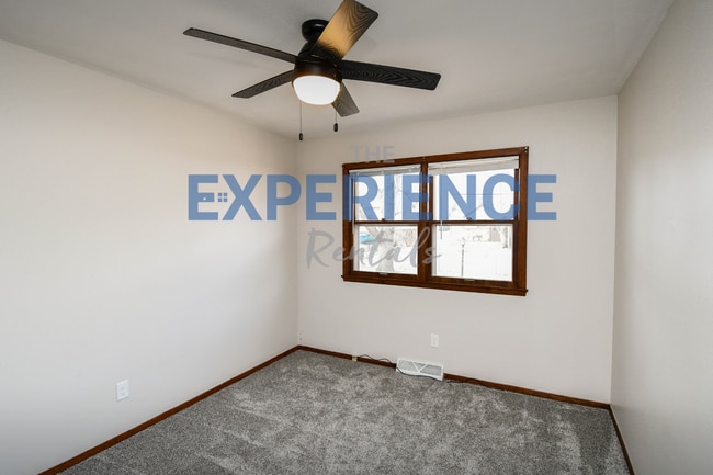 Building Photo - Spacious & Stylish 3-Bedroom Twin Home wit...