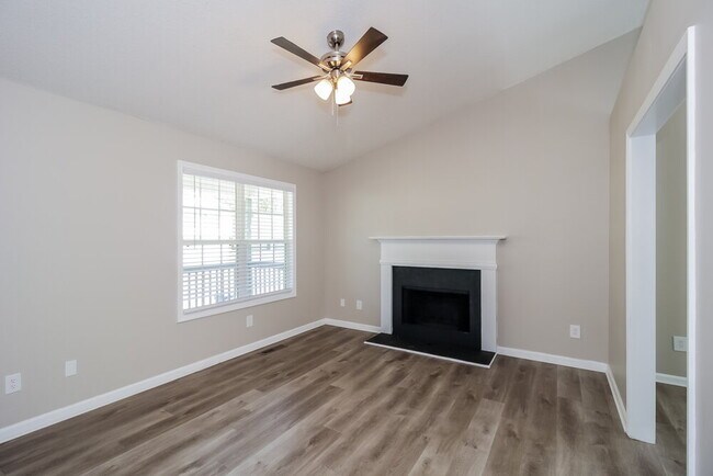 Building Photo - 317 Gun Range Rd