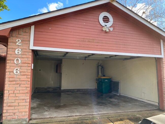 Building Photo - 2606 S Belgravia Dr