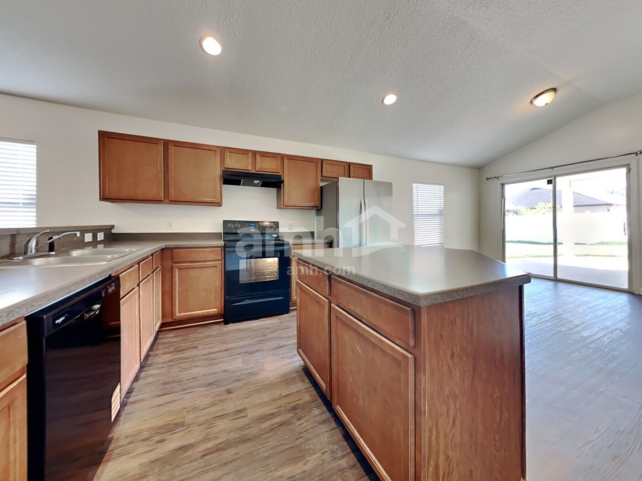 Building Photo - 9168 Mill Grove Dr