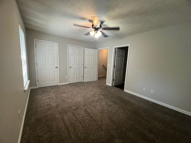 Building Photo - 1516 Center Pointe Dr