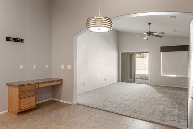 Building Photo - Spacious Floor Plan in Copper Basin