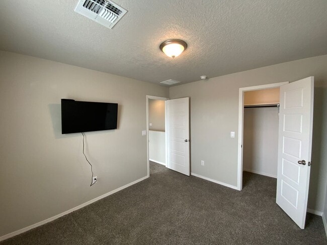 Building Photo - 4 Bedroom Newly Built Home Available Near ...