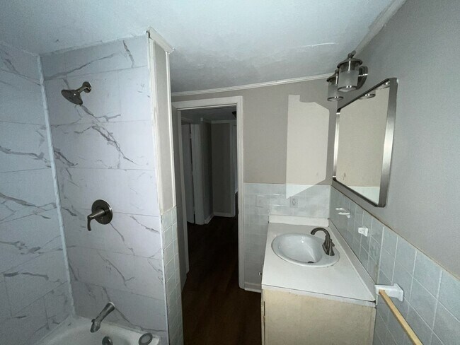 Building Photo - Move-In Ready Home at Unbeatable Value! Keys are available for checkout during office hours.