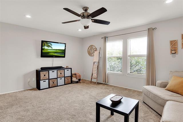 Building Photo - 2305 Orchid Dr