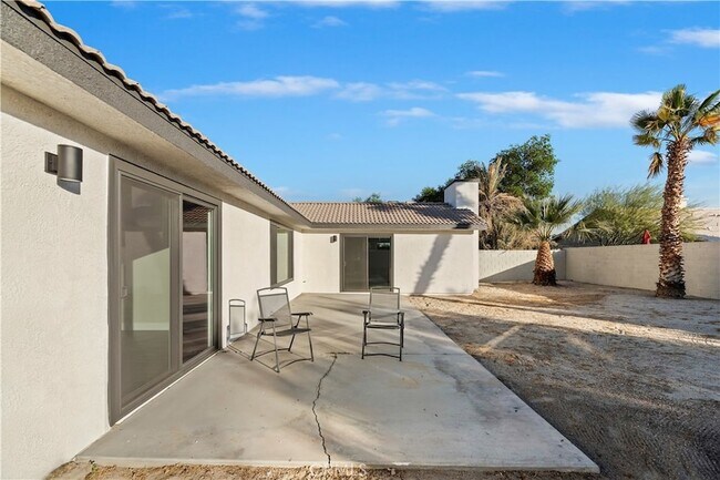 Building Photo - 68135 Encinitas Rd