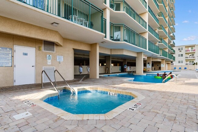 Building Photo - 3805 S Ocean Blvd