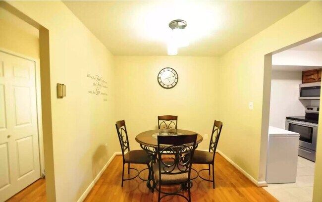 Building Photo - 3204 Spartan Rd