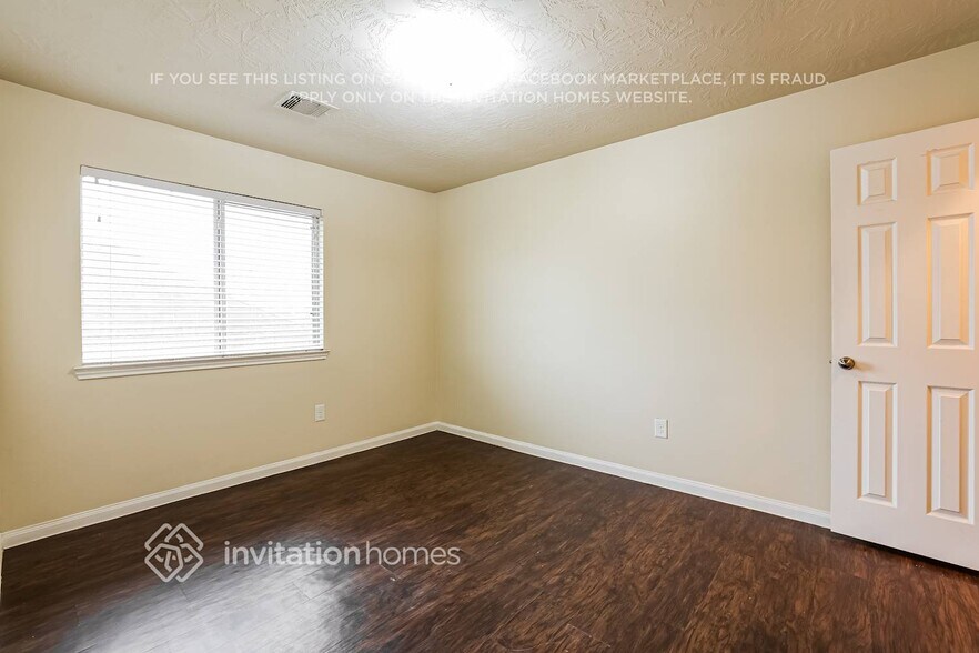 Building Photo - 12631 Lady Slipper Rd