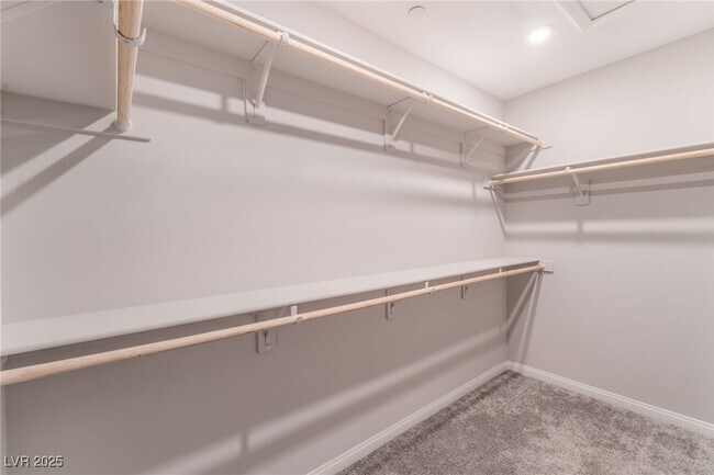 Building Photo - 10602 Enridge Ave