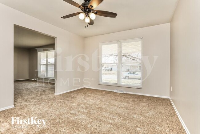 Building Photo - 521 Linda Ln