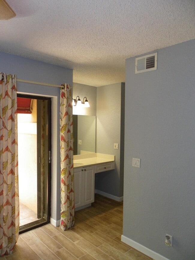 Building Photo - 8116 Severn Dr