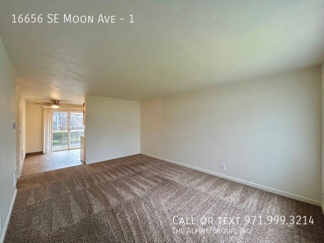 Building Photo - 16656 SE Moon Ave