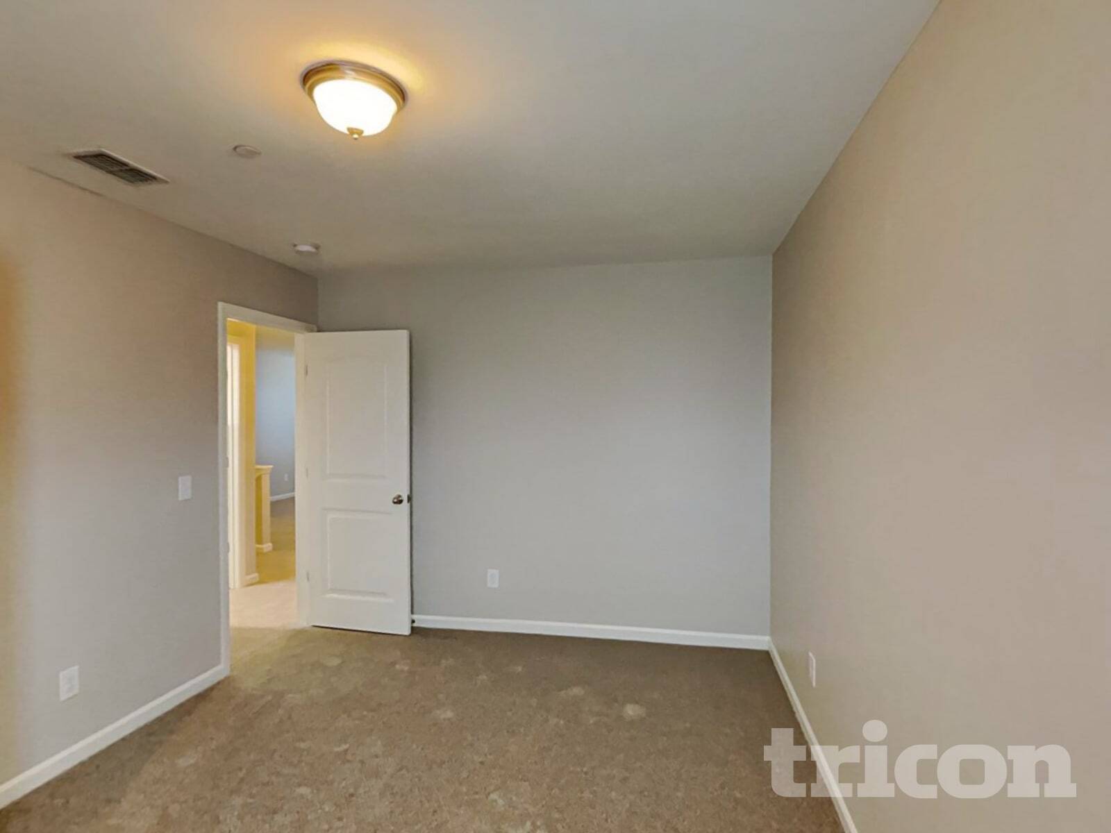 Building Photo - 1348 Creekside Dr