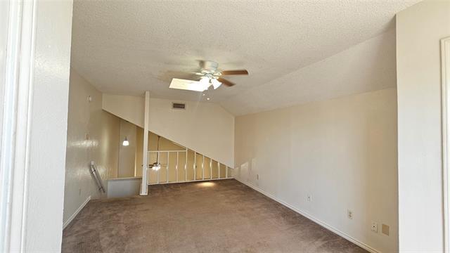 Building Photo - 3018 N Bell Ave