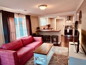 Building Photo - 1938 5th St