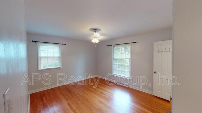 Building Photo - 2173 New Castle Dr