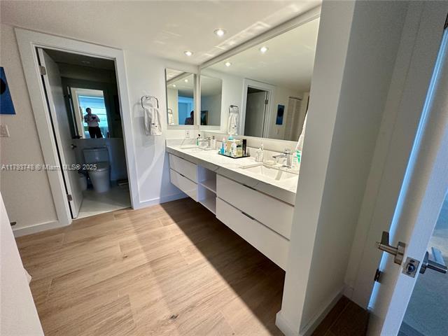 Building Photo - 155 Ocean Lane Dr