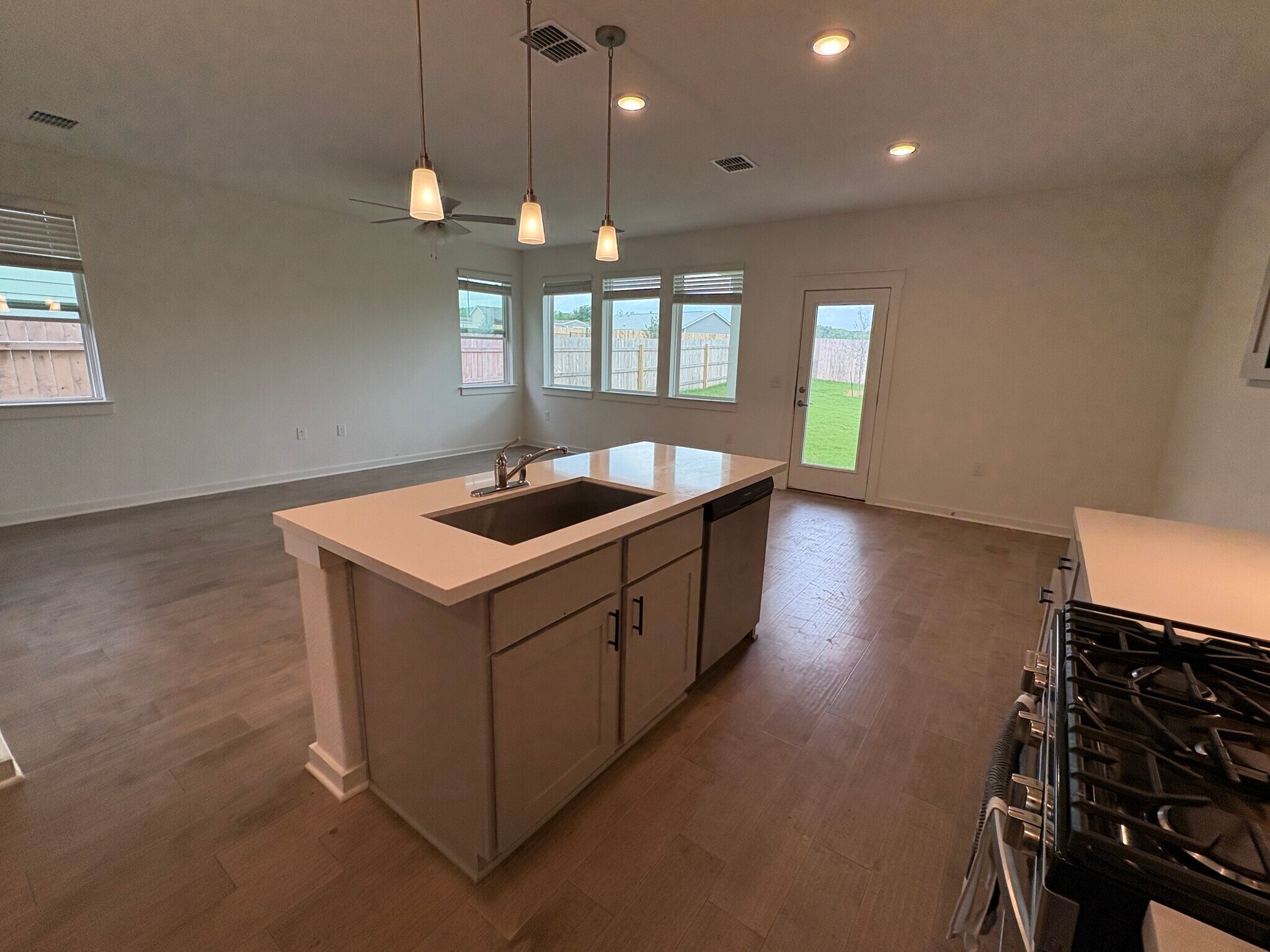 Building Photo - 7408 Sparkling Light Dr