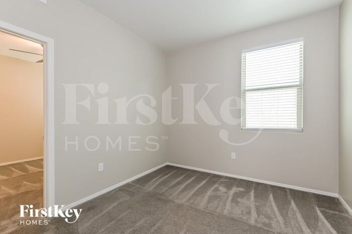 Building Photo - 14216 E Axle Dr