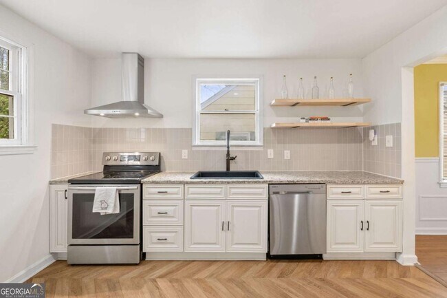 Building Photo - 1649 Beecher St SW