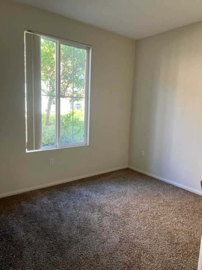 Building Photo - ***BEAUTIFUL SAVANNAH TERRACE CONDO***