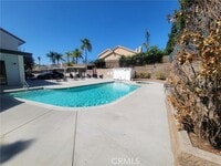 Building Photo - 147 S Poplar Ave