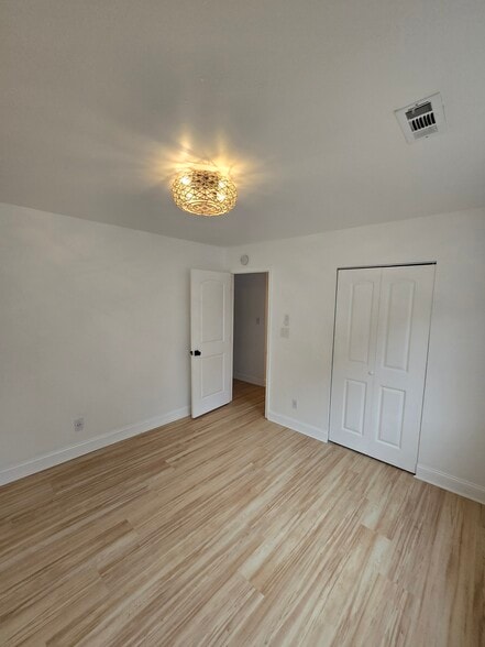 Building Photo - 2515 Arkansas Ave