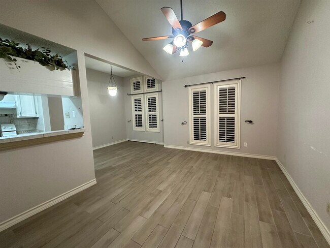 Building Photo - 201 Martingale