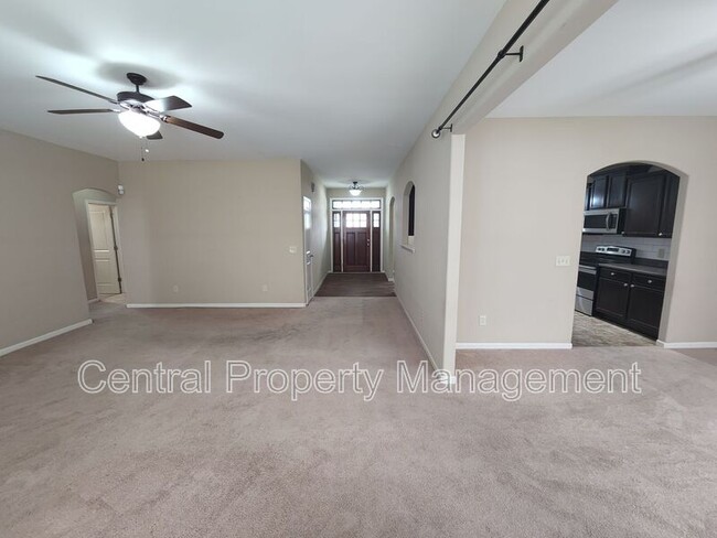 Building Photo - 1 Redwolf Ln