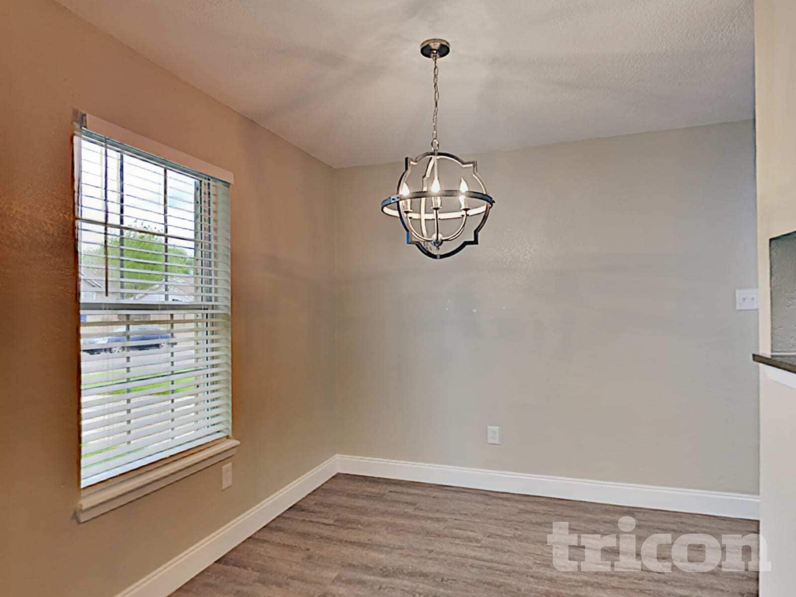Building Photo - 837 Pine Mountain Dr