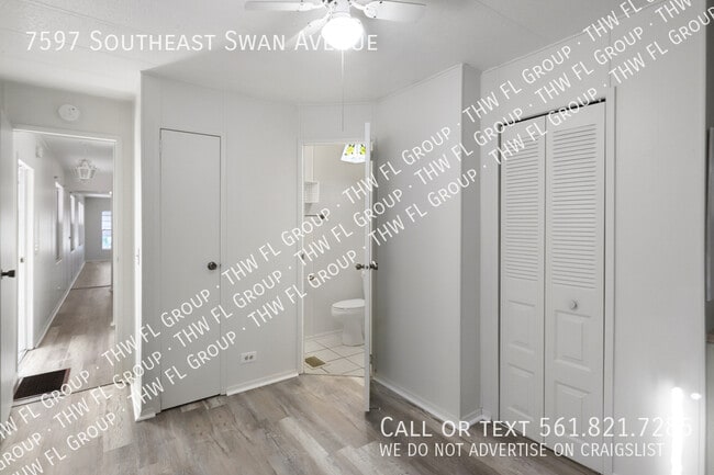 Building Photo - 7597 SE Swan Ave