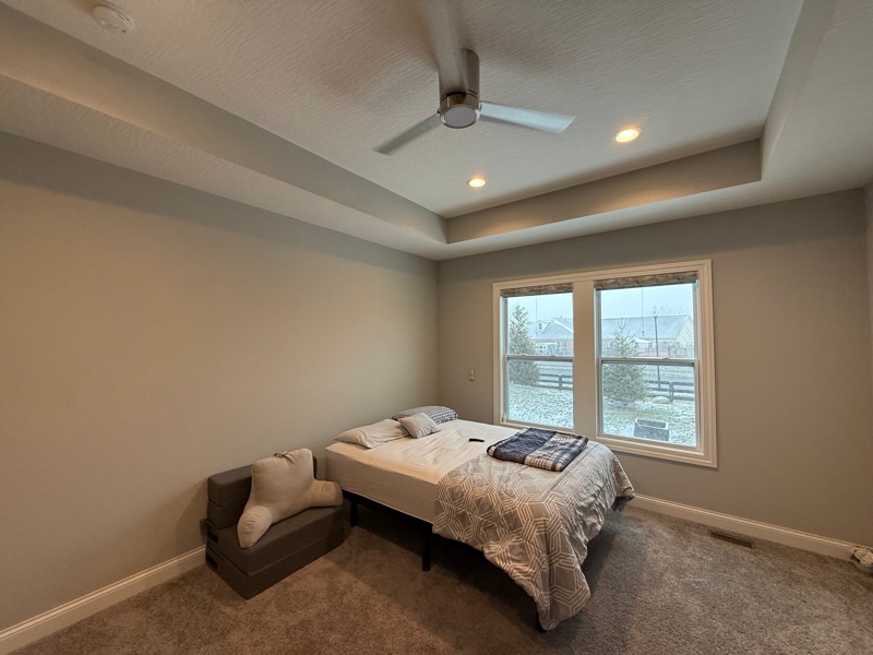 Building Photo - 391 Village Ln