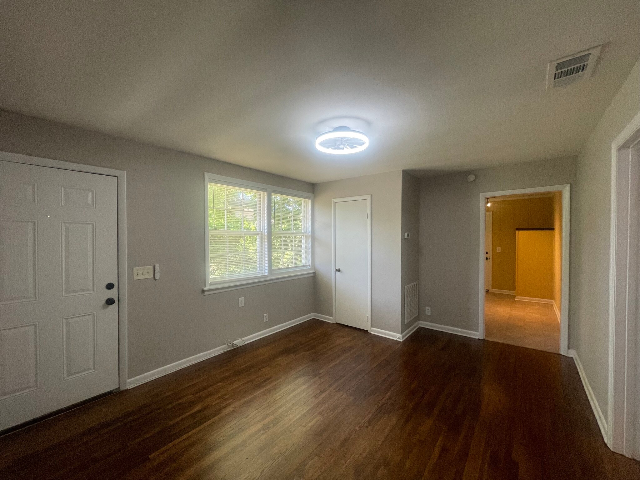 Building Photo - 2425 Chapel Avenue