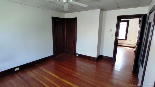 Building Photo - 221 Camp St