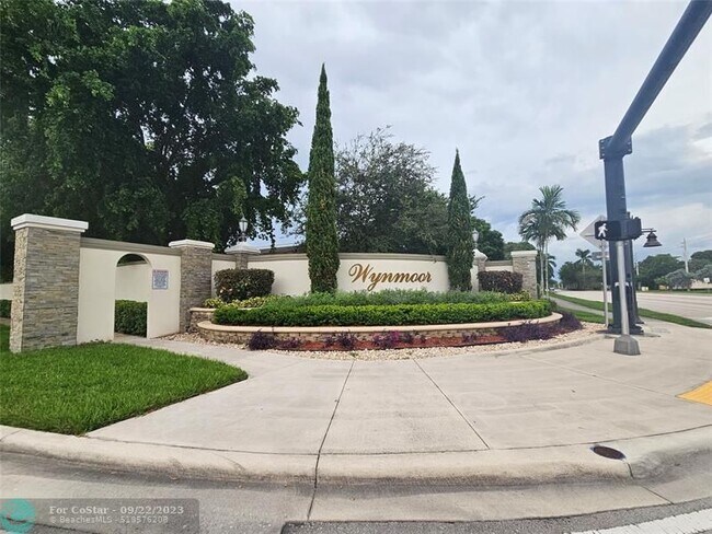 Building Photo - 2703 Nassau Bend