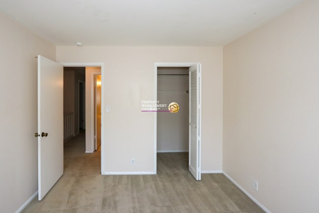 Building Photo - 601 E 4010 S