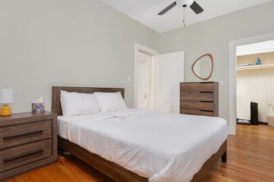 Building Photo - 87 Vernon St