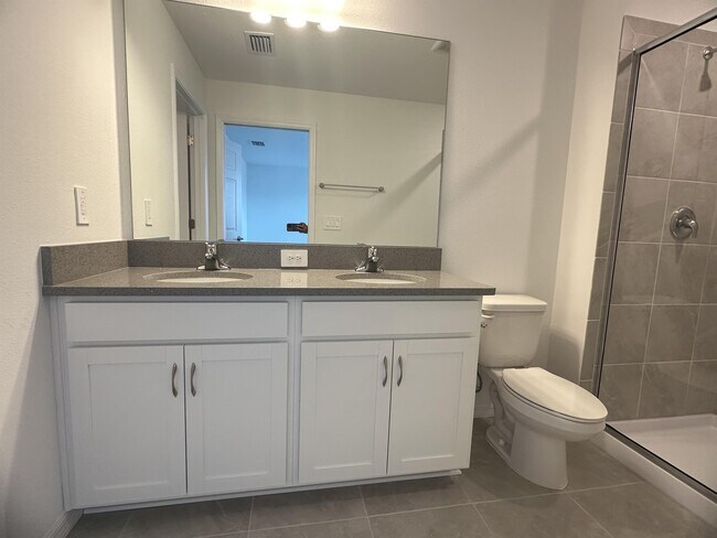 Building Photo - 1833 Cockpit Ln