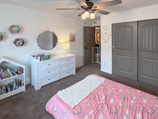 Building Photo - East El Paso 4 bed Refrig A/C Home!