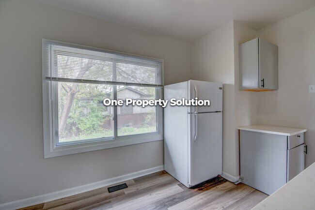 Building Photo - 411 Pierce St