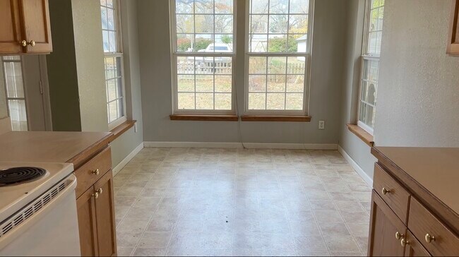 Building Photo - 847 Locust St