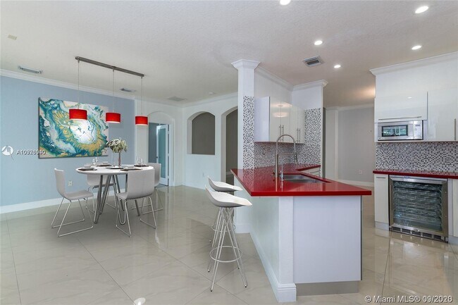 Building Photo - 15438 SW 23rd Ln