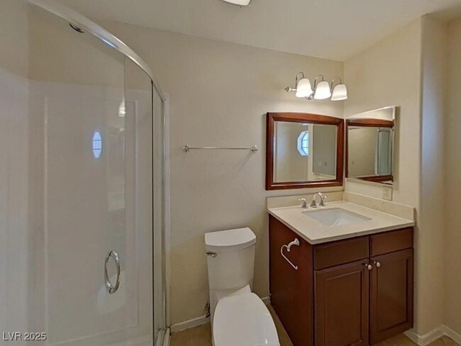 Building Photo - 740 Spruce Tree Cir