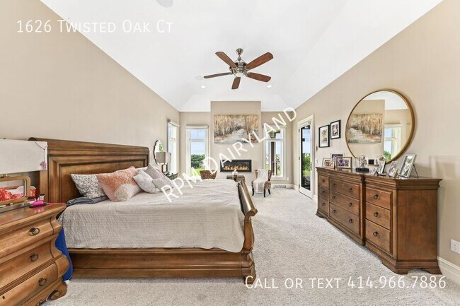 Building Photo - 1626 Twisted Oak Ct