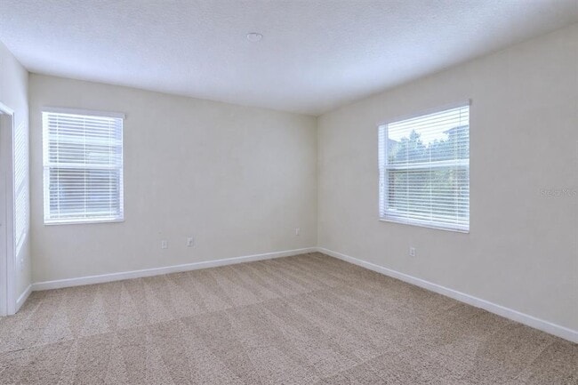 Building Photo - 3943 Cortland Dr