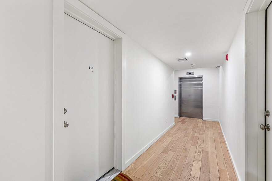 Building Photo - 123 Friendship St