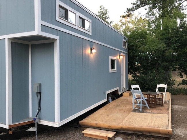 Primary Photo - 9849 Sunrise Hwy