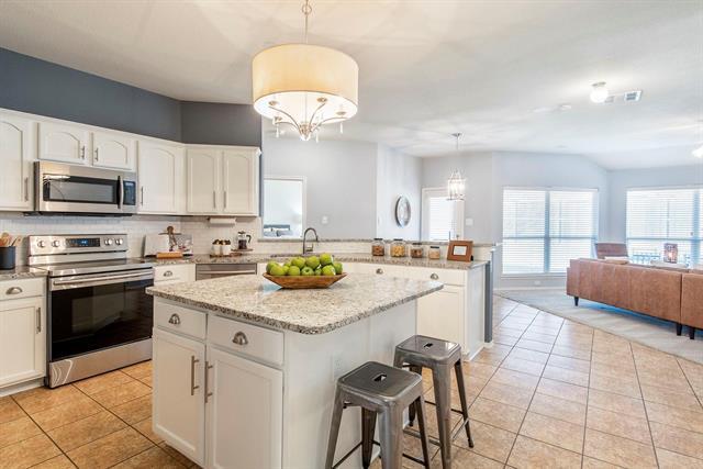 Building Photo - 9728 Hedge Bell Dr