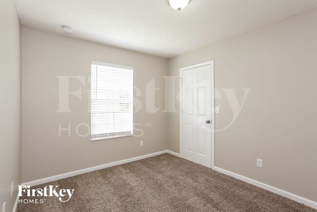 Building Photo - 7927 Jasper Ave